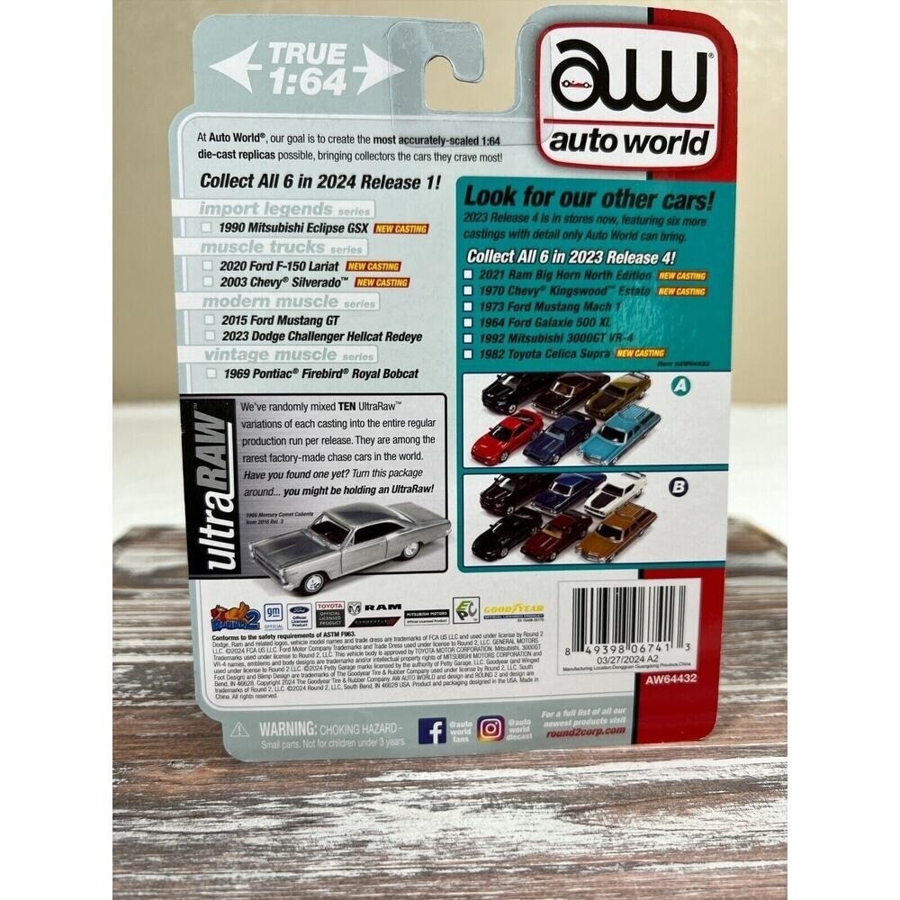 Auto World 1969 Pontiac Firebird Royal Bobcat 1:64 Diecast Car Limited Edition - Picture 2 of 4